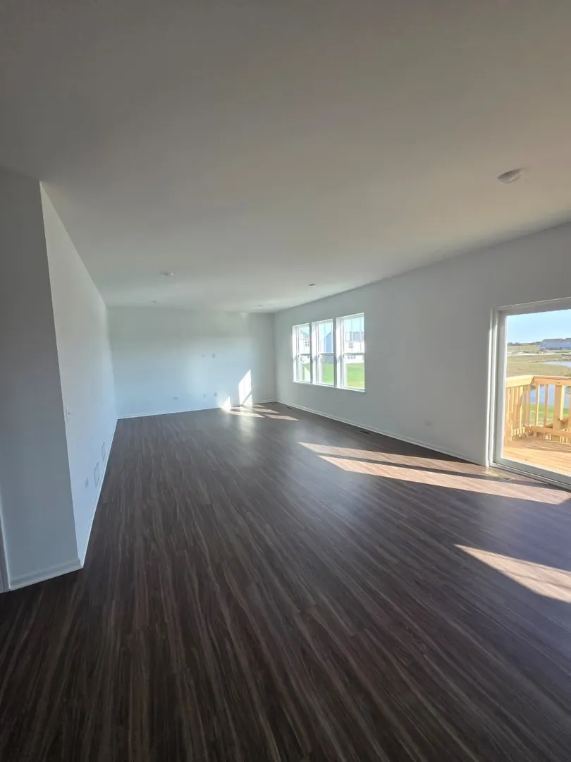 348 Danforth Drive IL