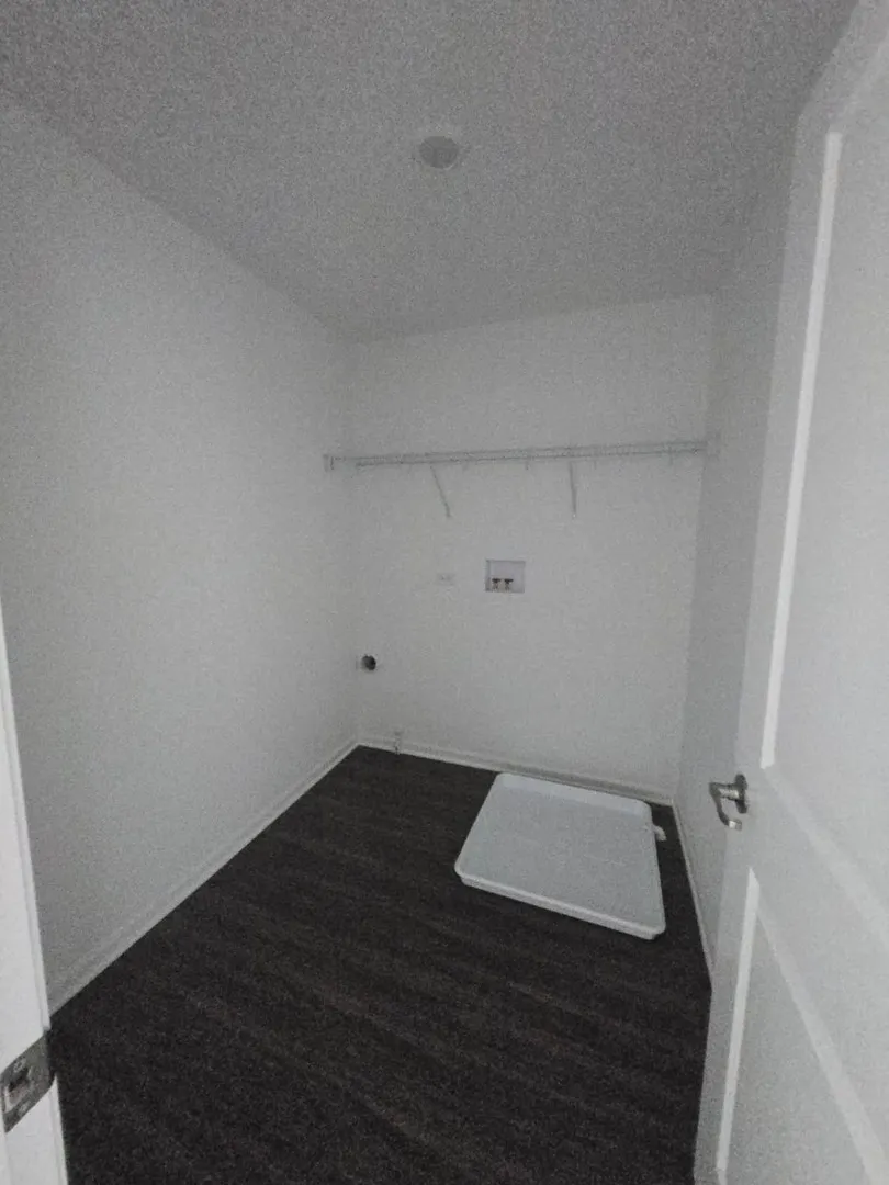 348 Danforth Drive IL