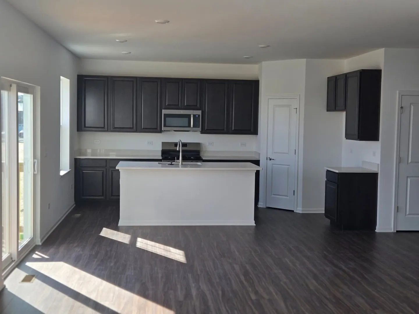 348 Danforth Drive IL