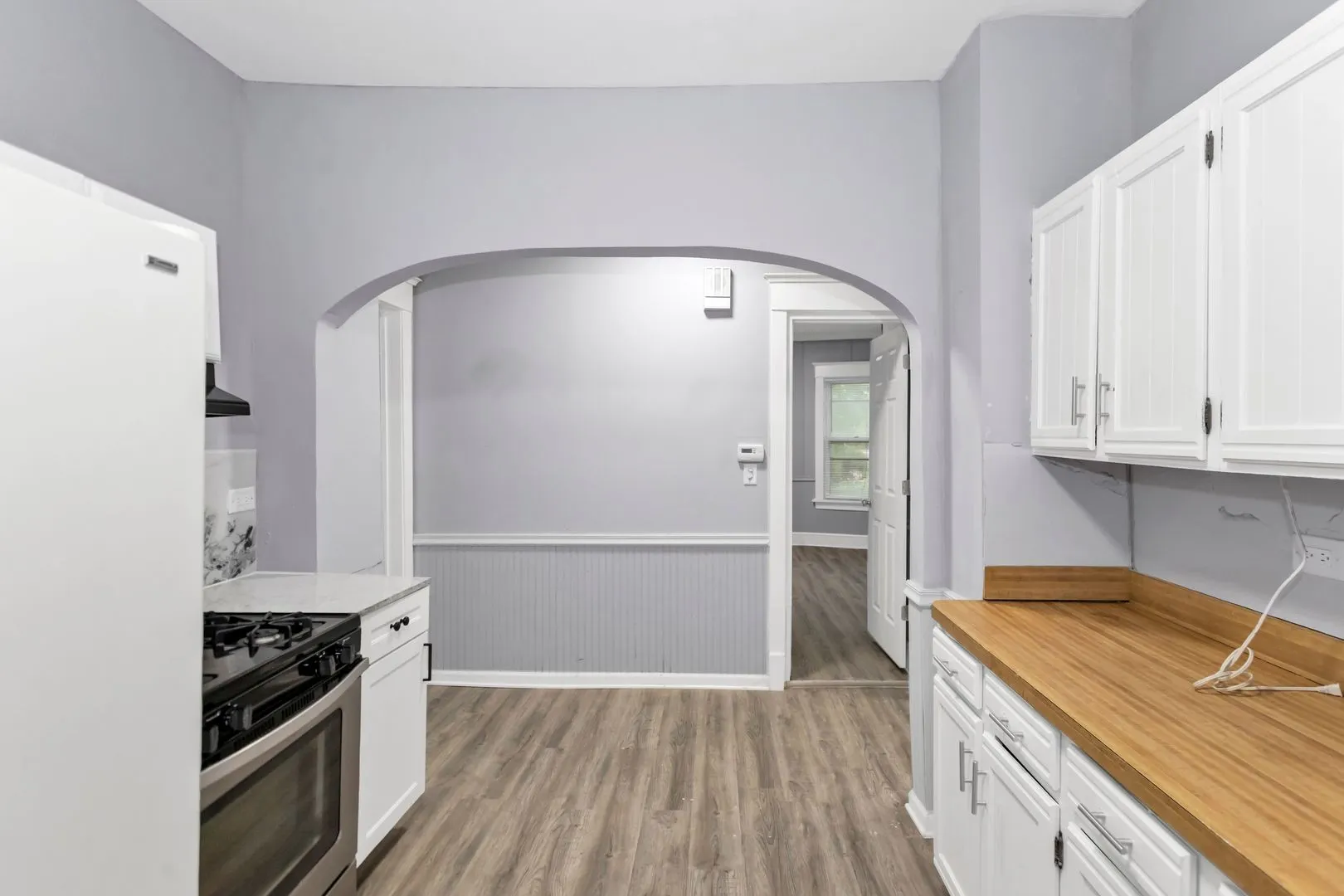 209 E Washington Street IL