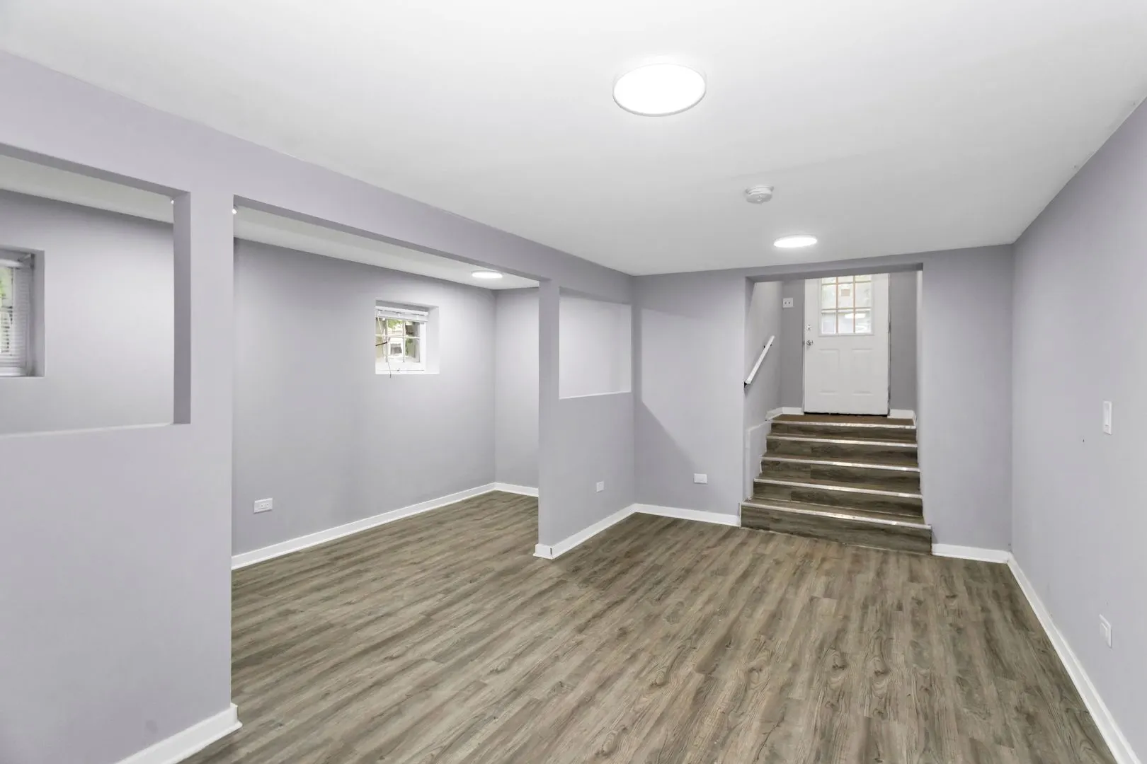 209 E Washington Street IL