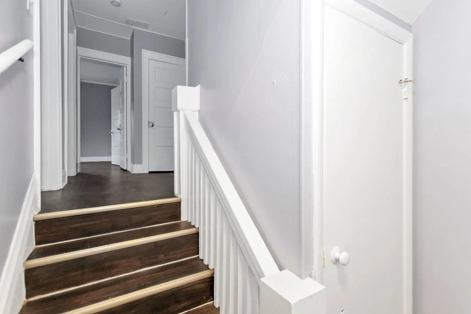 209 E Washington Street IL