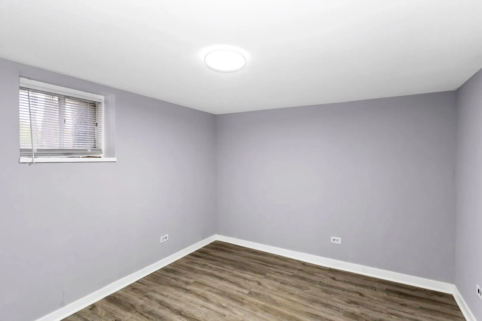 209 E Washington Street IL