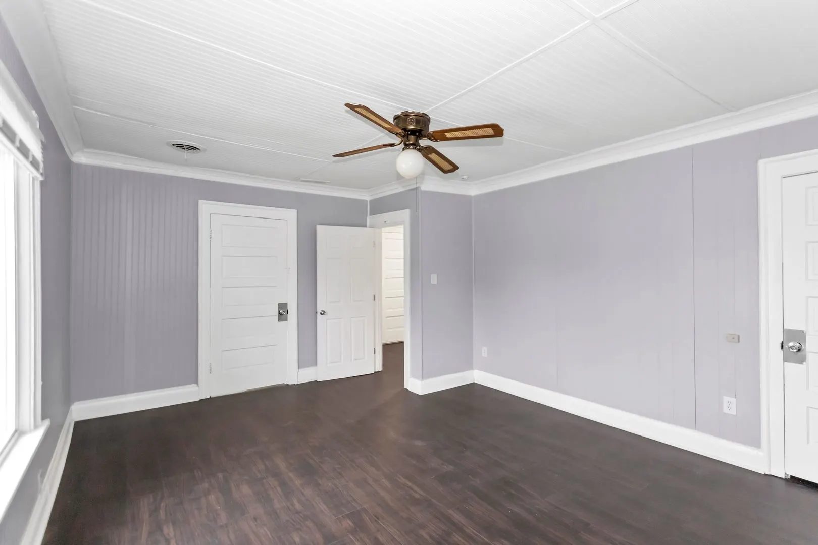 209 E Washington Street IL