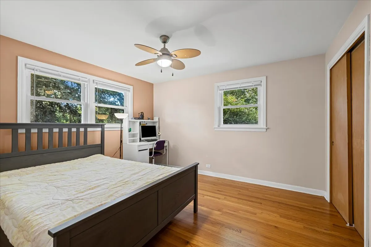 1605 E Frederick Street IL