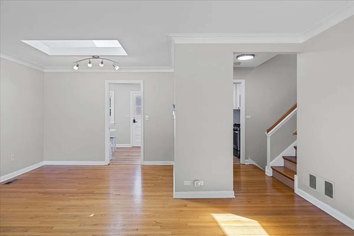 1605 E Frederick Street IL