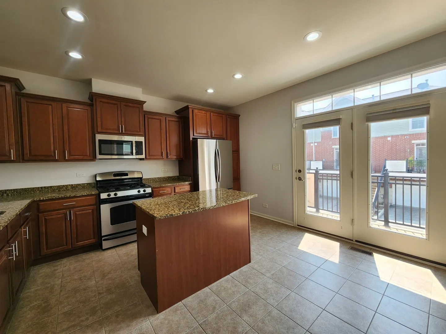 208 W HYDE Street 0 IL