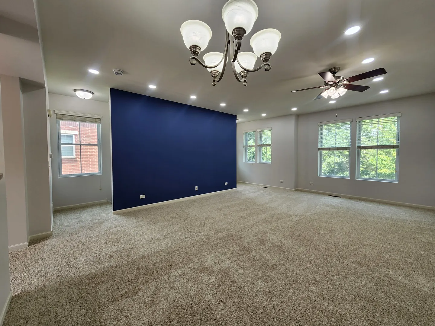 208 W HYDE Street 0 IL