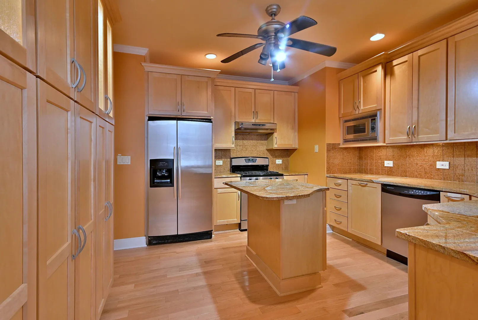 5445 N KENMORE Avenue 1S IL