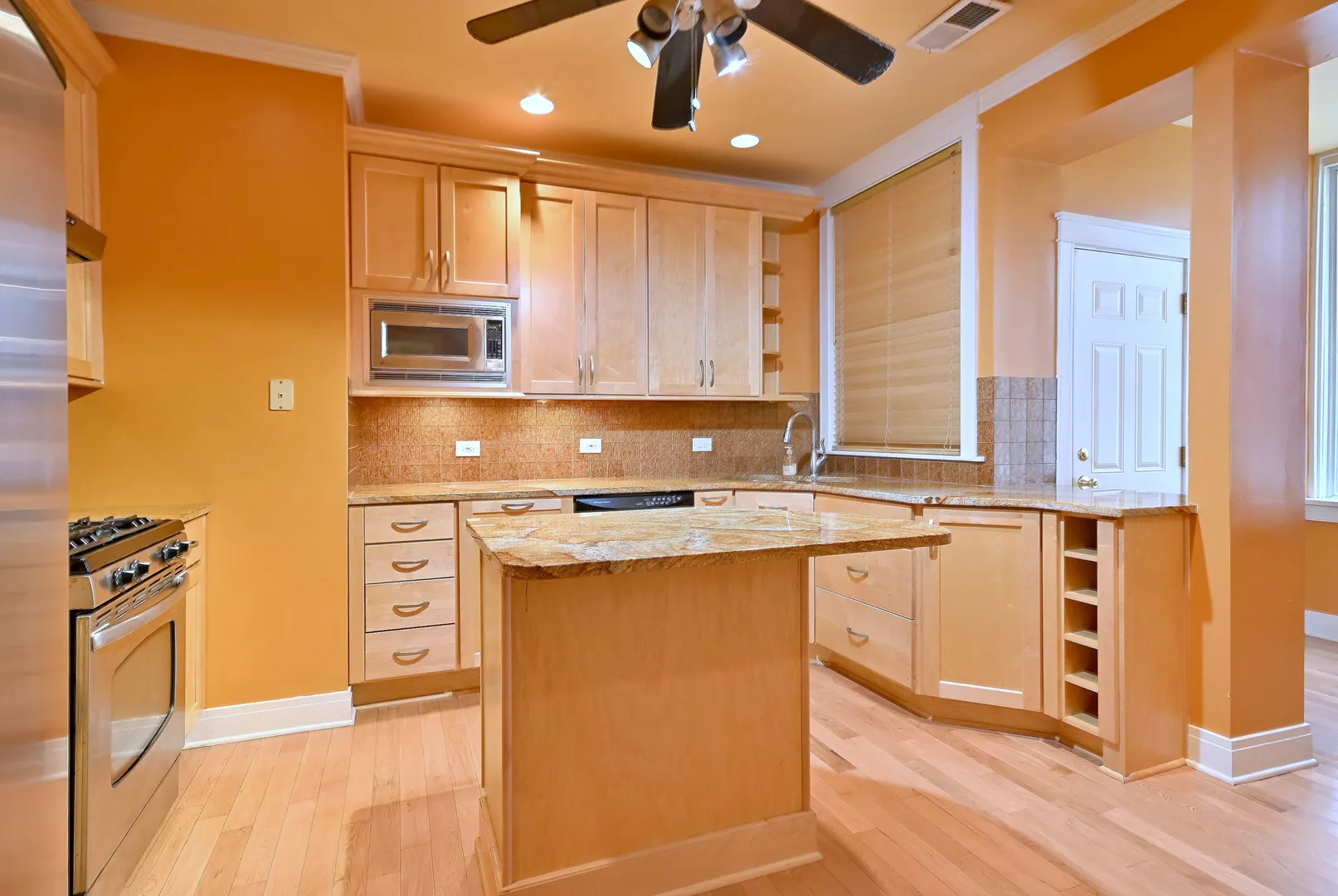 5445 N KENMORE Avenue 1S IL