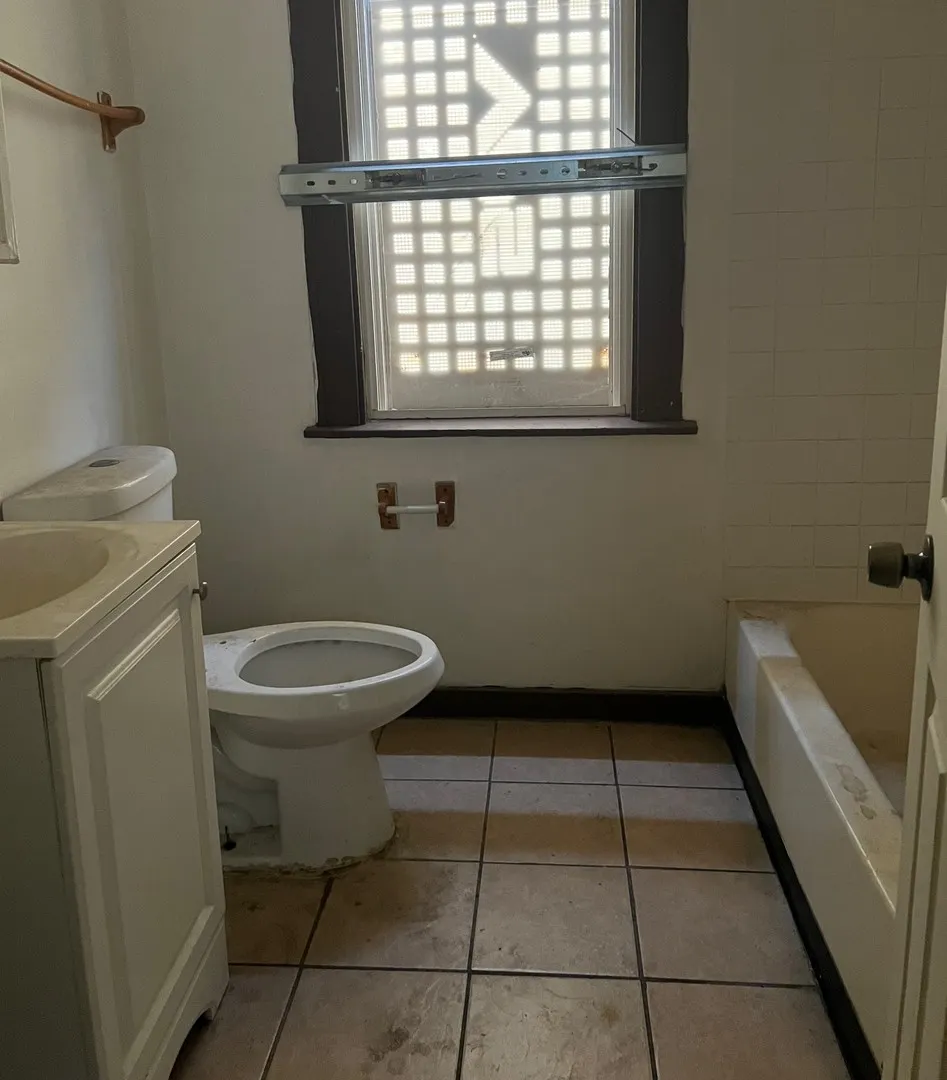 7731 S Laflin Street IL