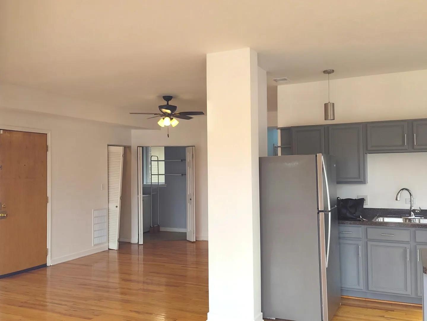 757 S Independence Boulevard 3S IL