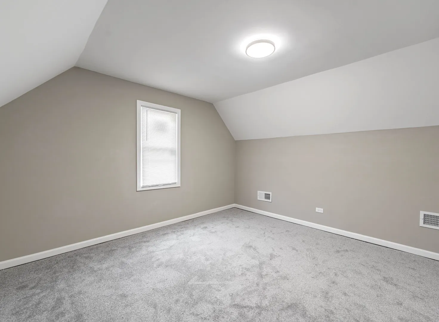 30 Washington Avenue IL