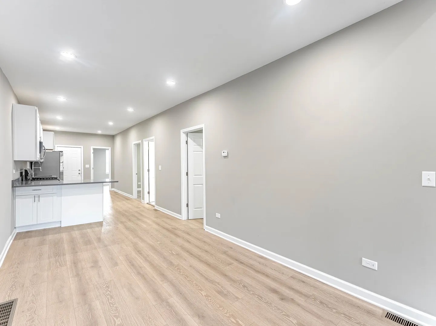 2733 W 38th Street IL