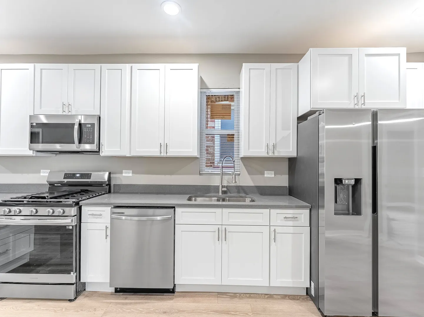 2733 W 38th Street IL