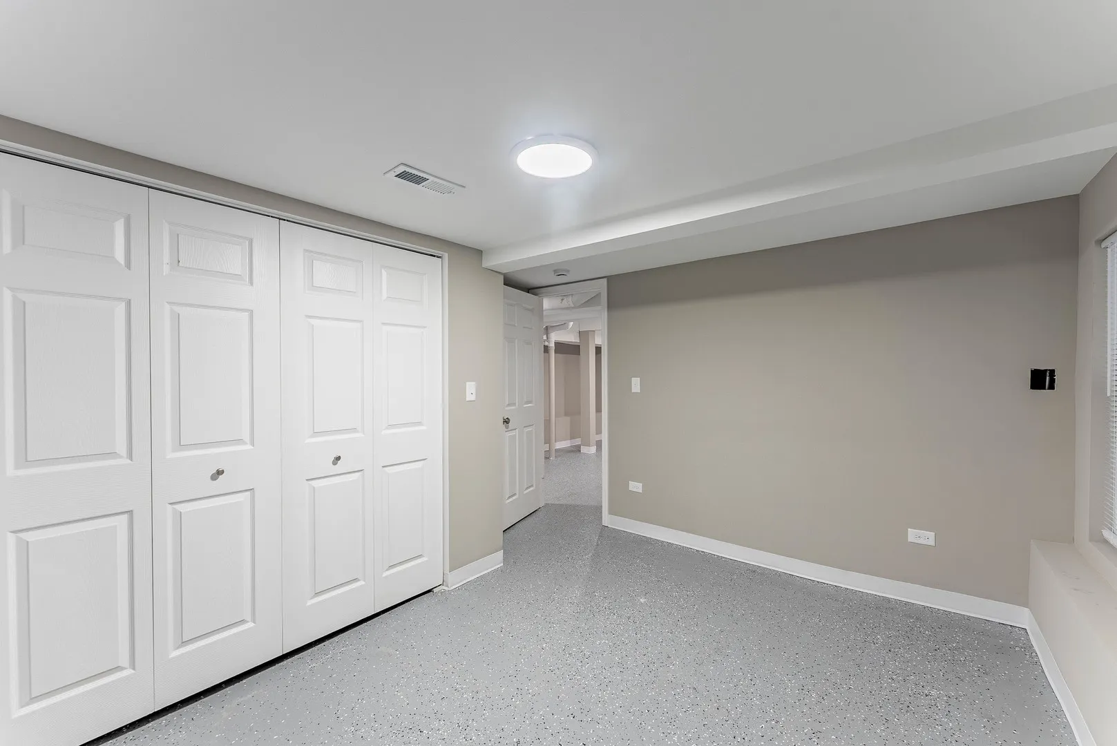 2733 W 38th Street IL