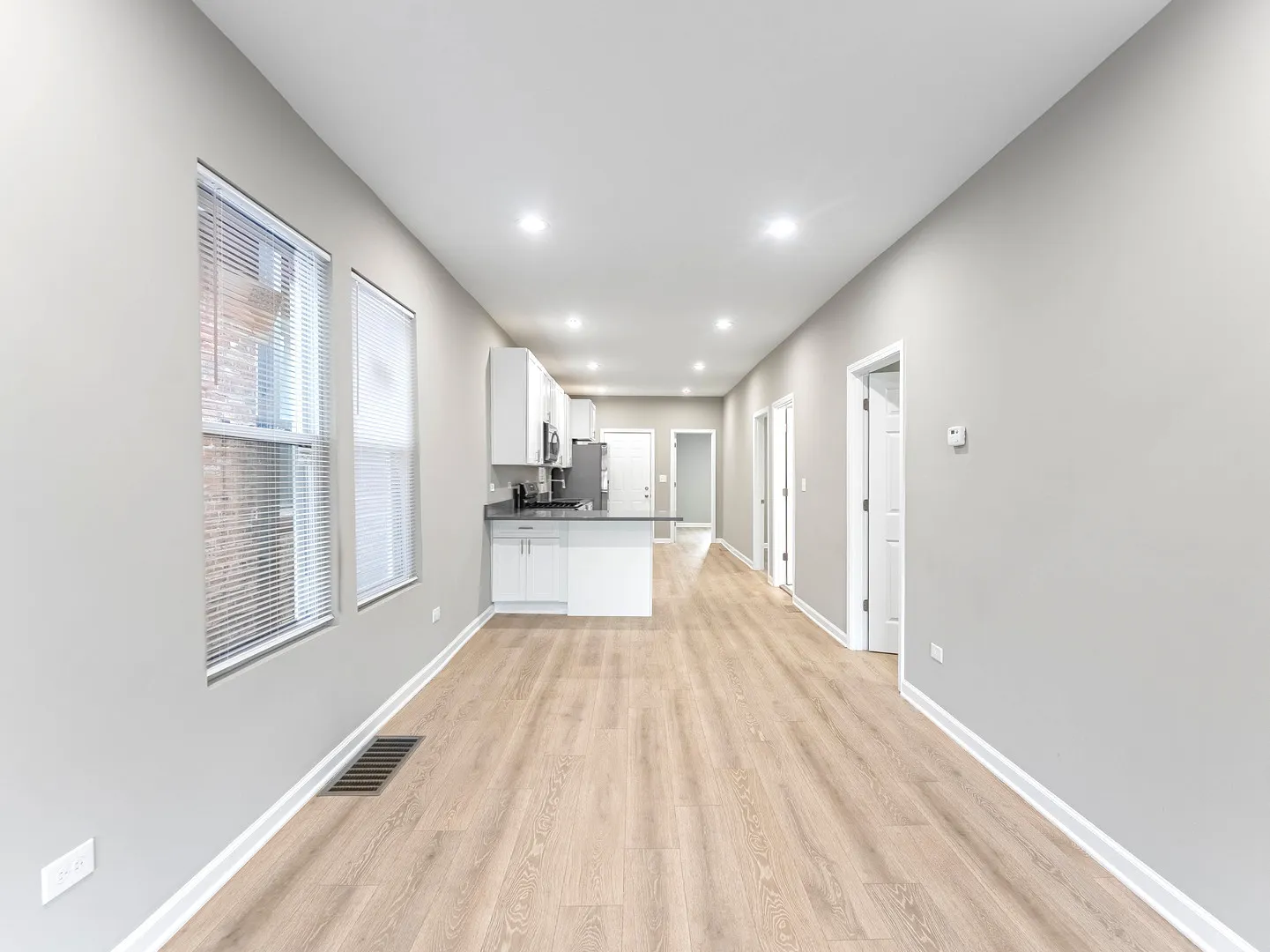 2733 W 38th Street IL