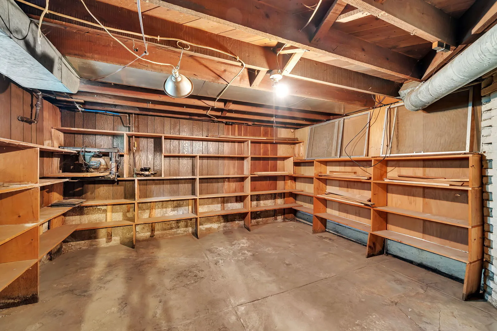 308 E Delaware Street IL