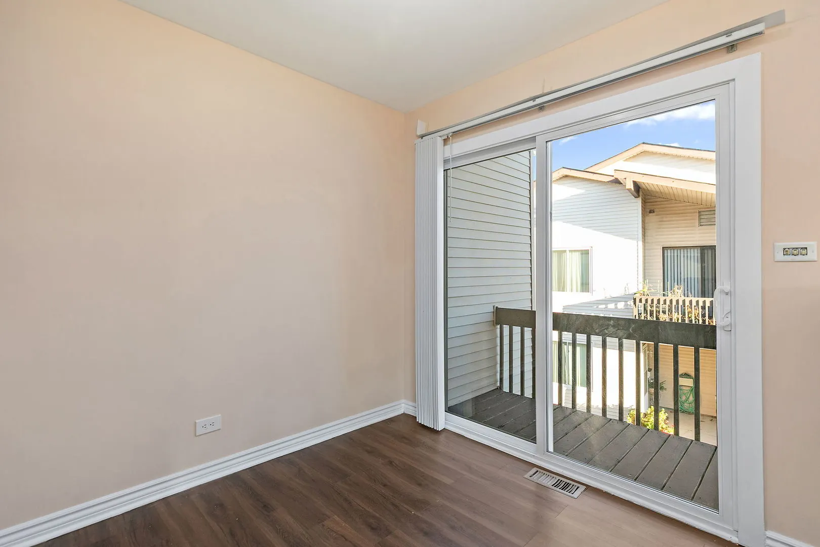 7544 Bristol Lane 4 IL