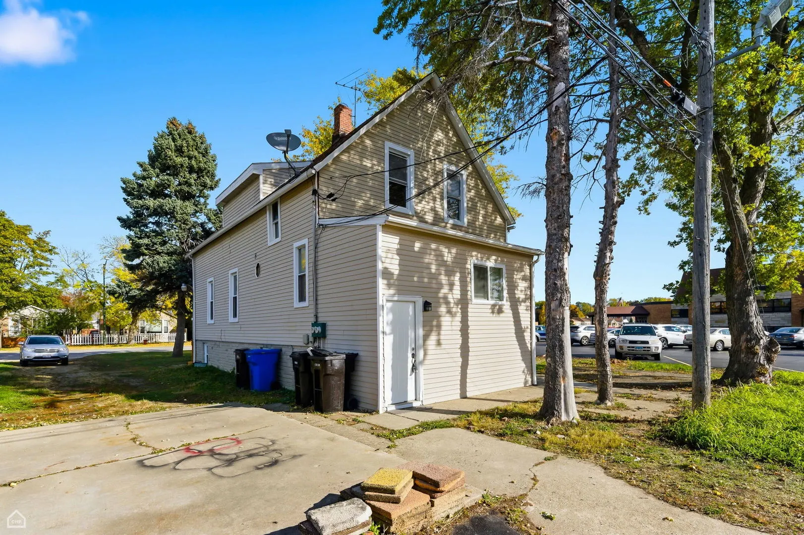 7635 W Foster Avenue IL