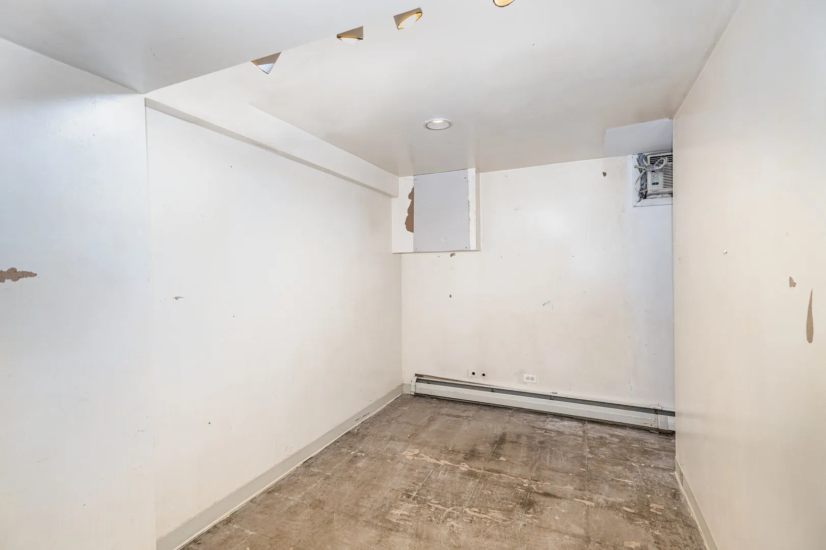 3541 N Rutherford Avenue IL