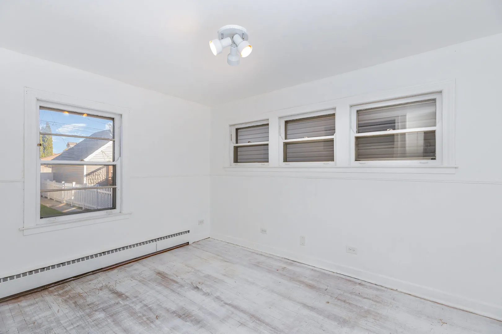 3541 N Rutherford Avenue IL