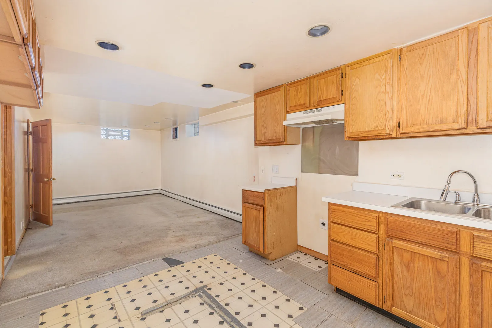 3541 N Rutherford Avenue IL