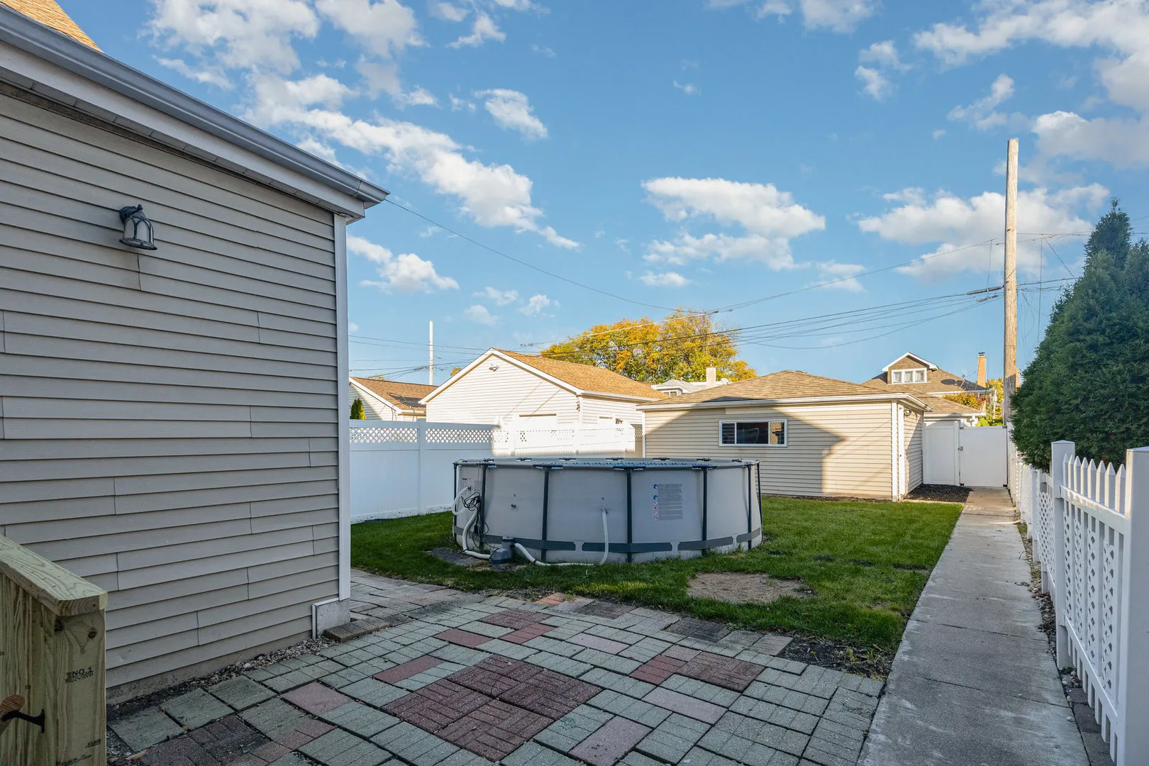 3541 N Rutherford Avenue IL