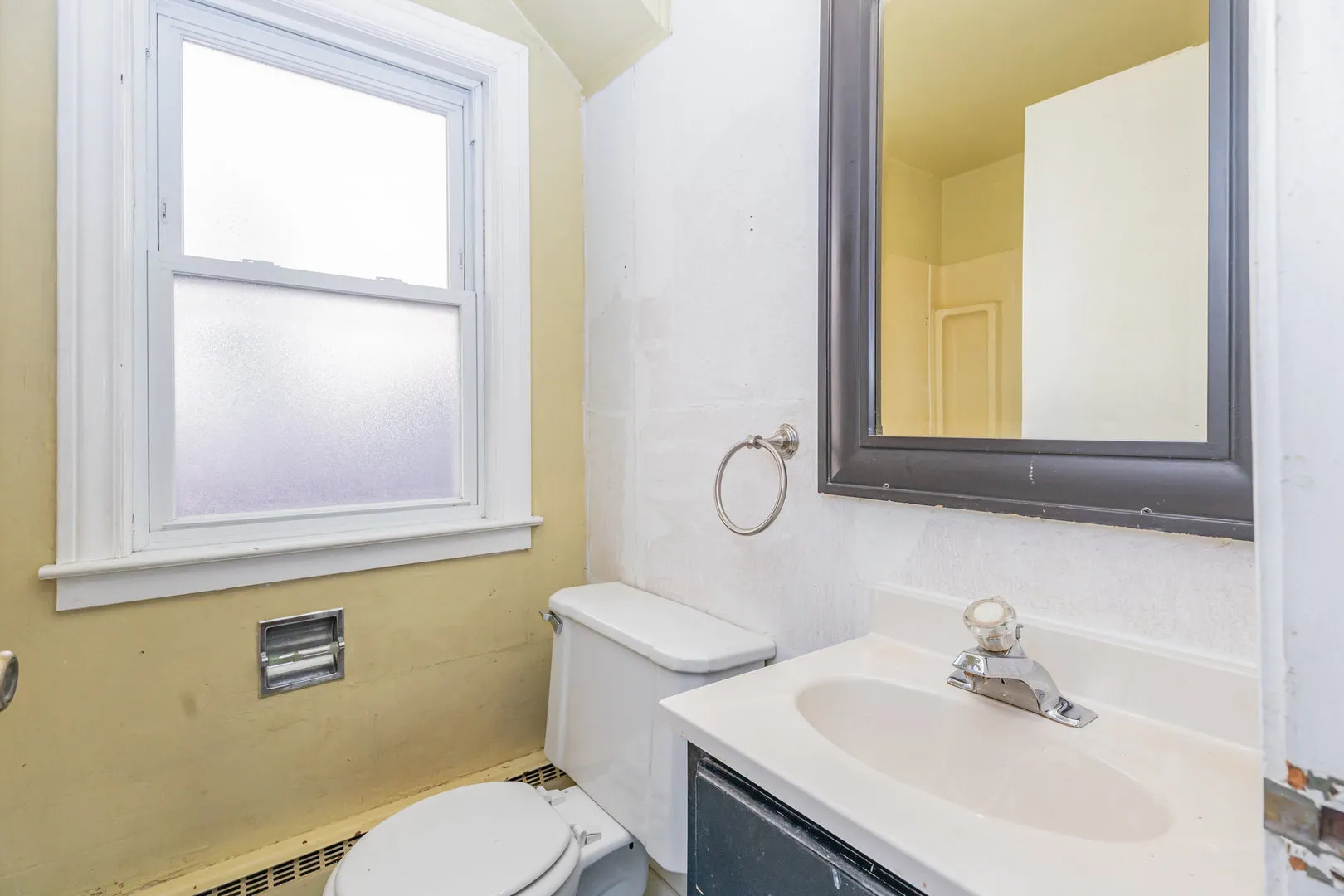 3541 N Rutherford Avenue IL