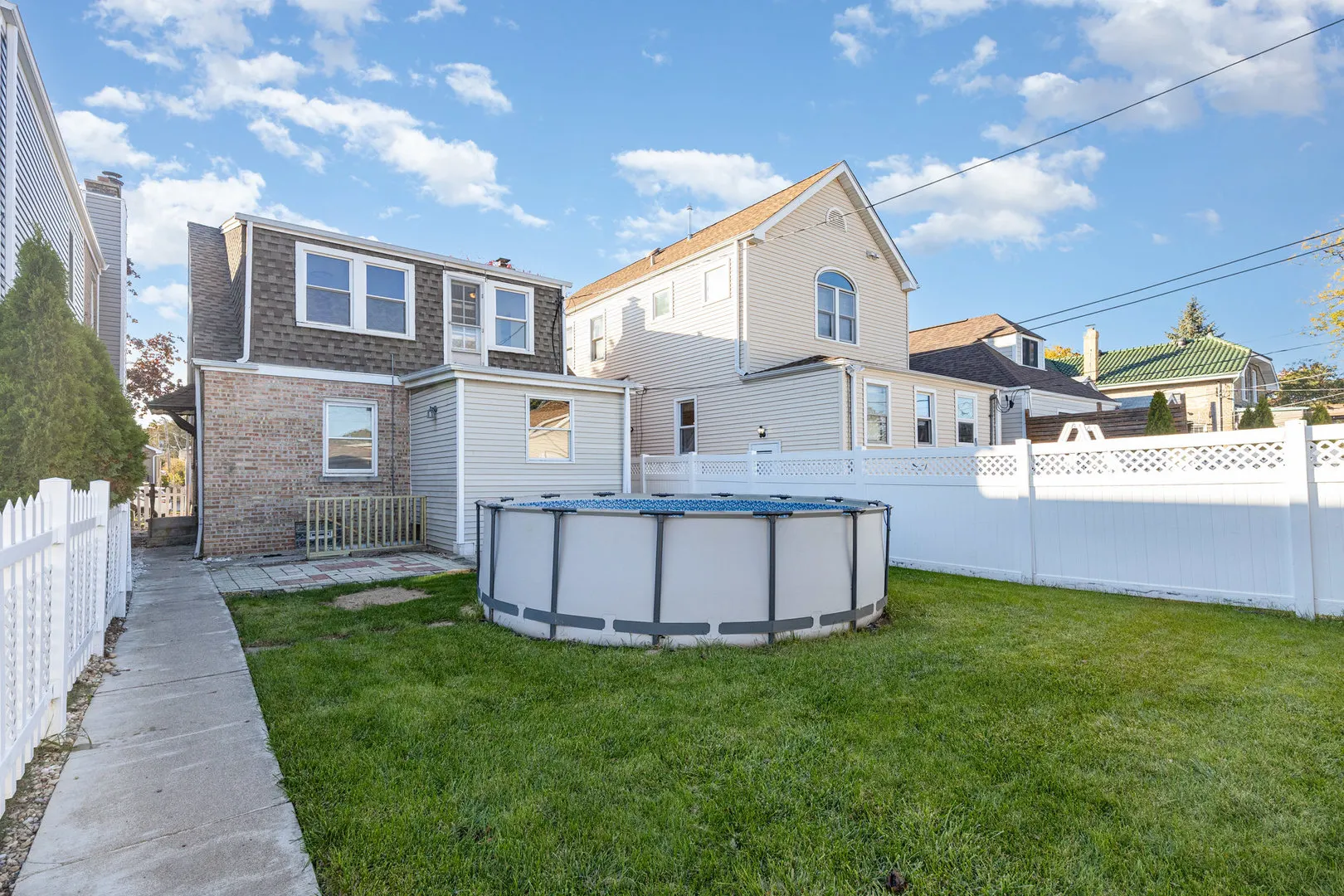 3541 N Rutherford Avenue IL