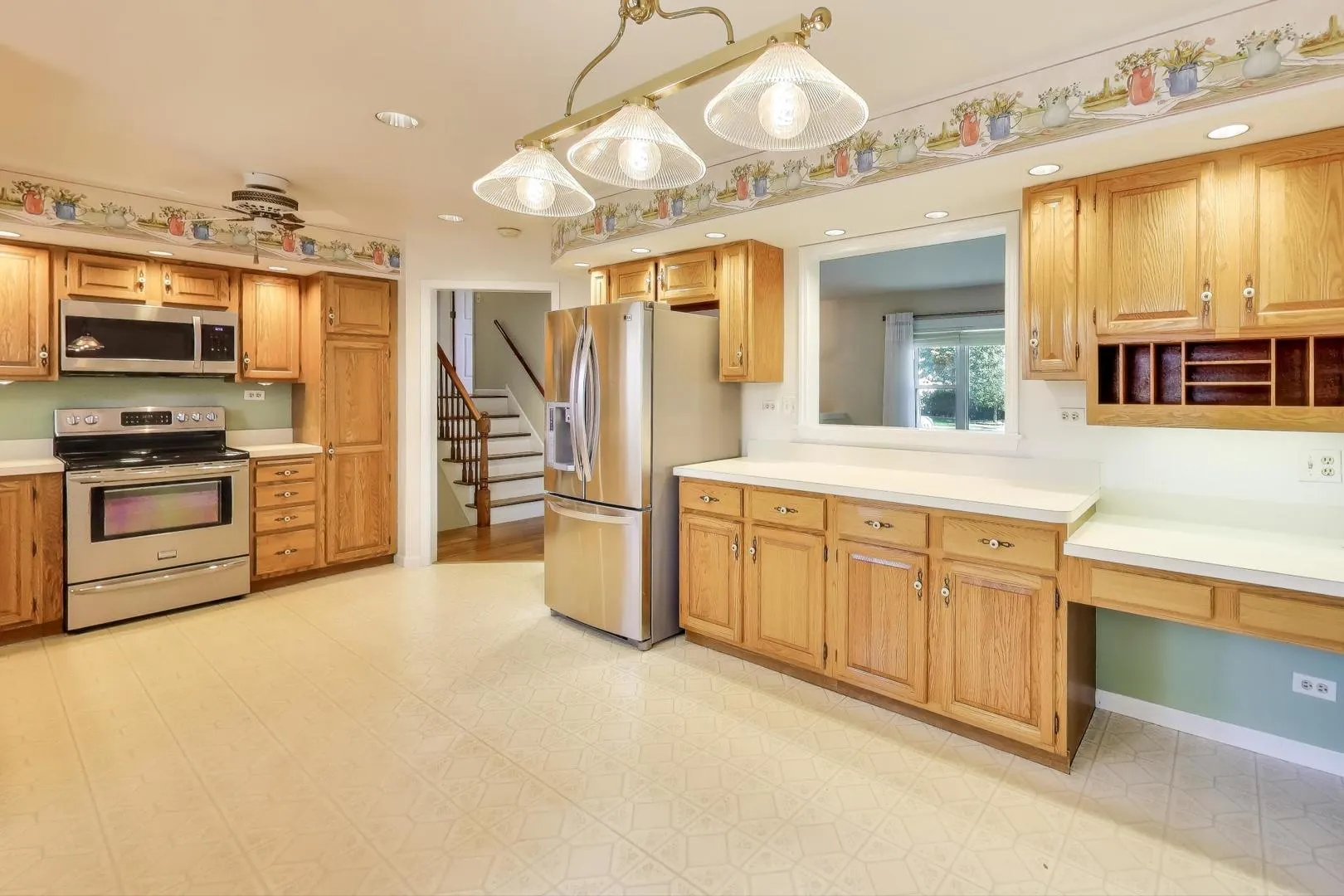 230 Shannon Court IL