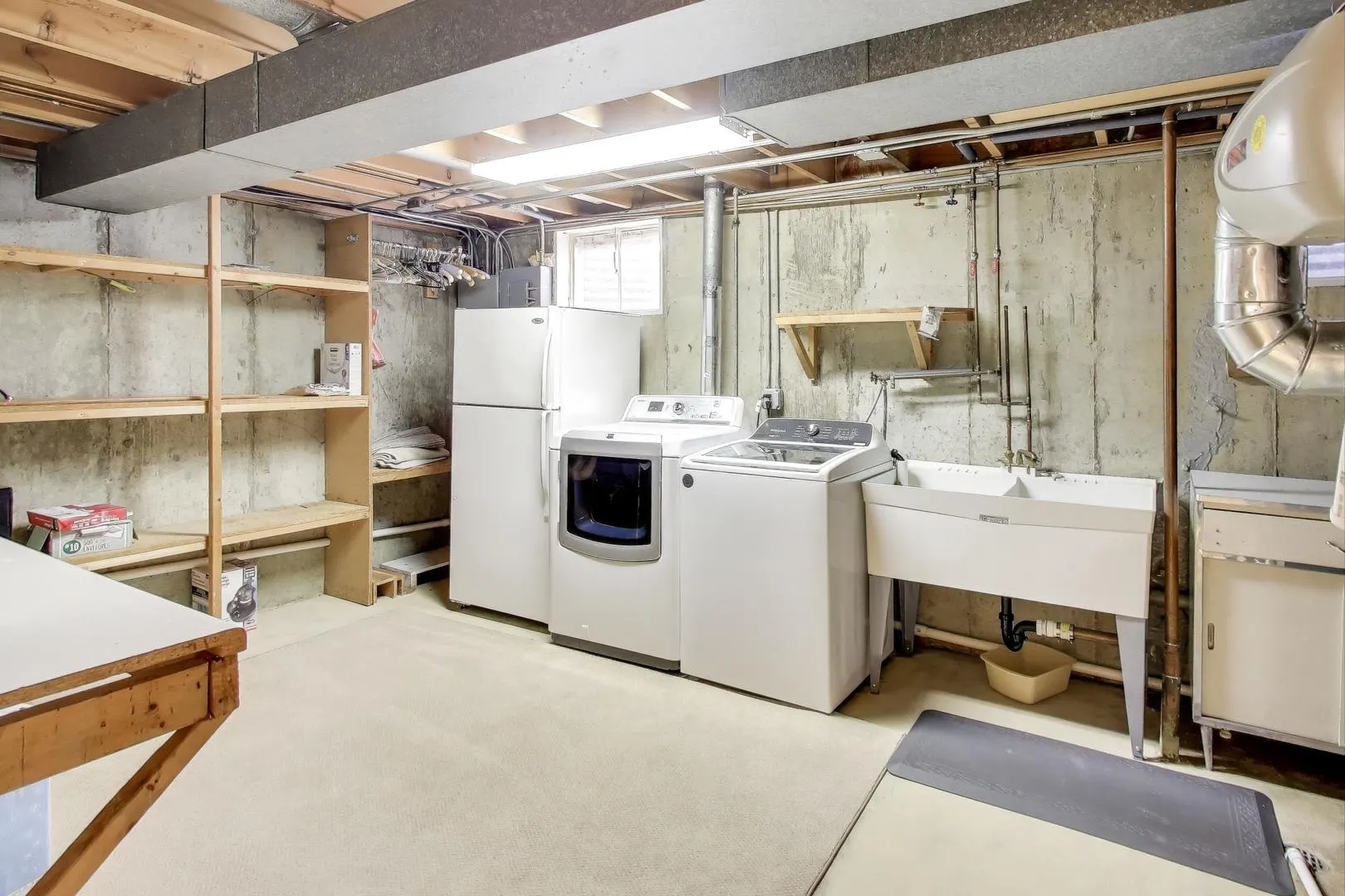 230 Shannon Court IL