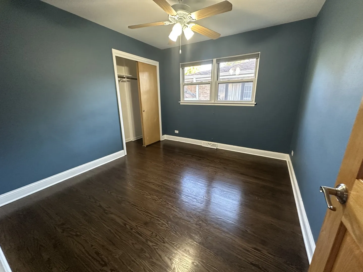 3929 W Jarvis Avenue IL