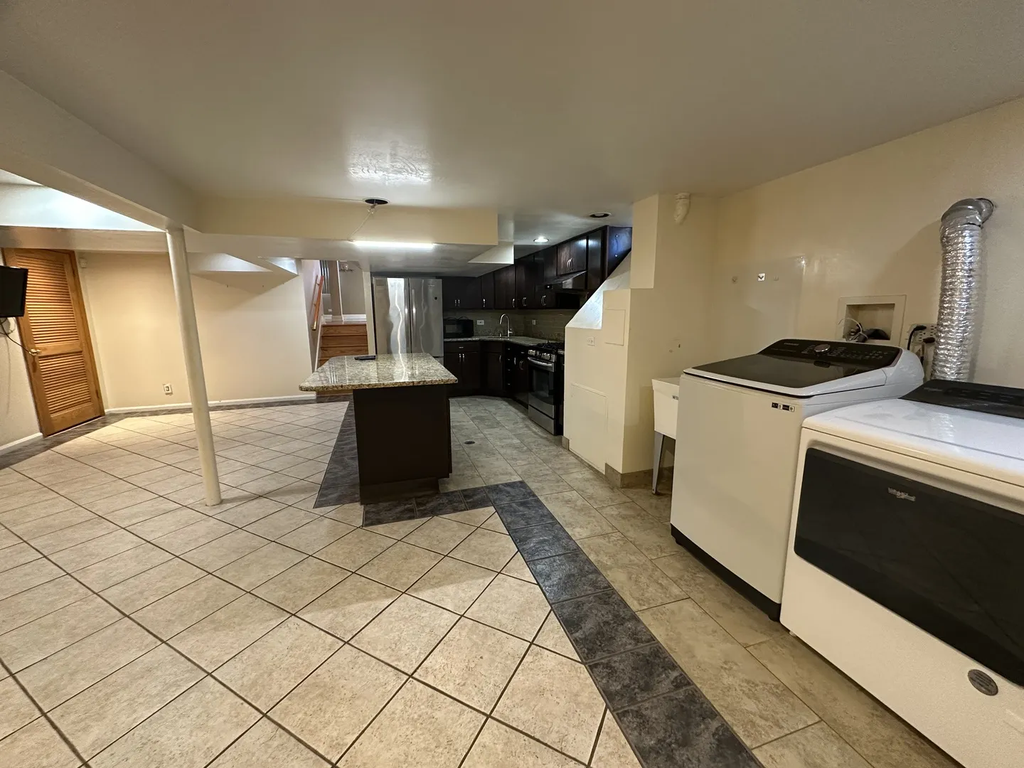 3929 W Jarvis Avenue IL