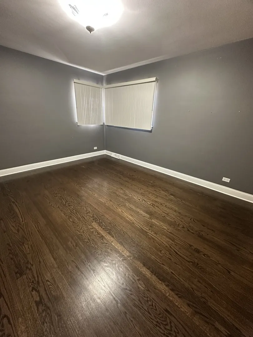 3929 W Jarvis Avenue IL