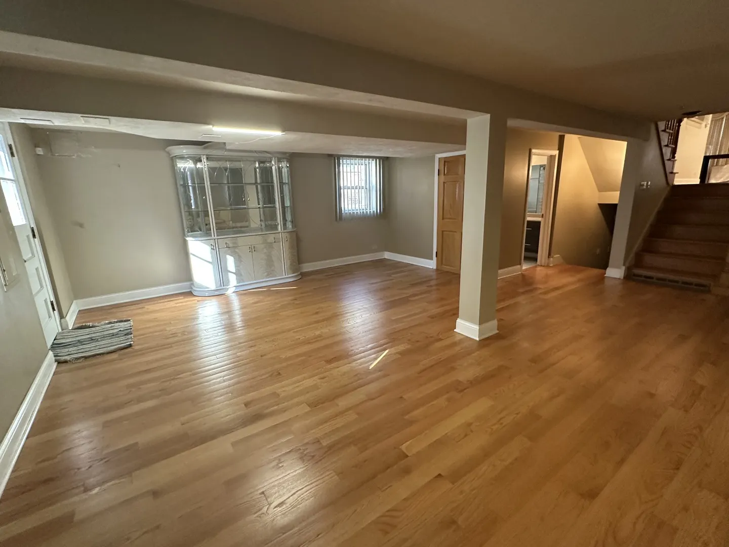 3929 W Jarvis Avenue IL