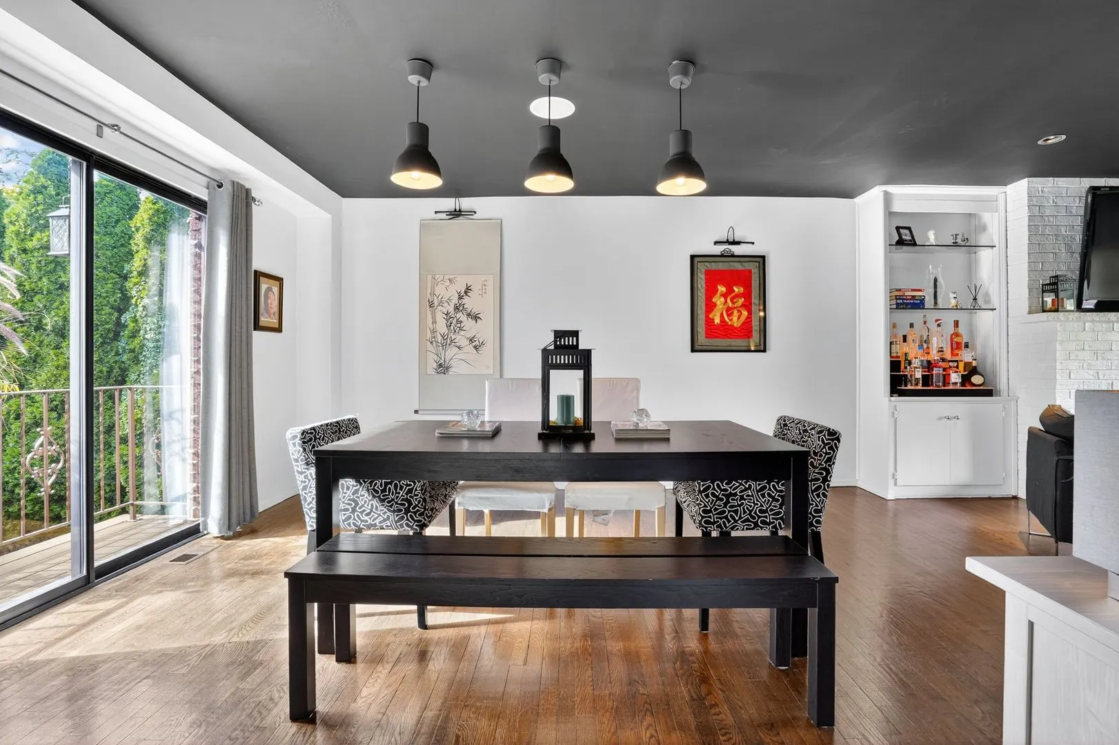 1403 SHERIDAN Road IL