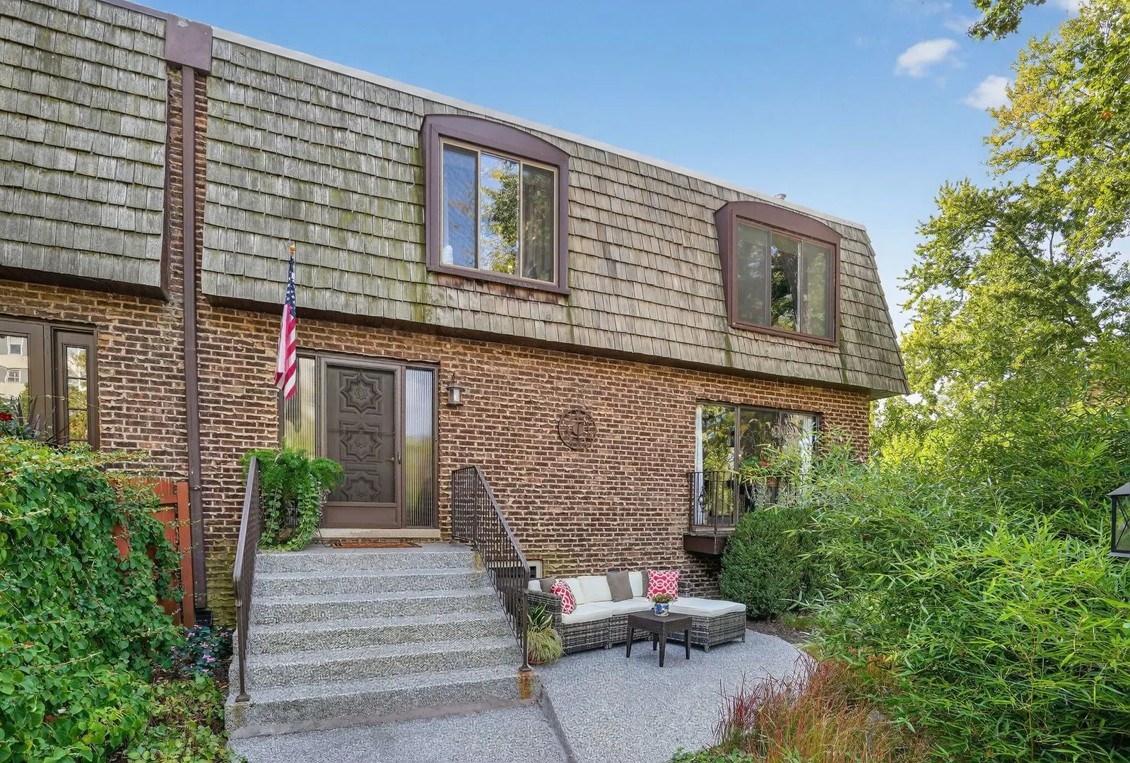 1403 SHERIDAN Road IL