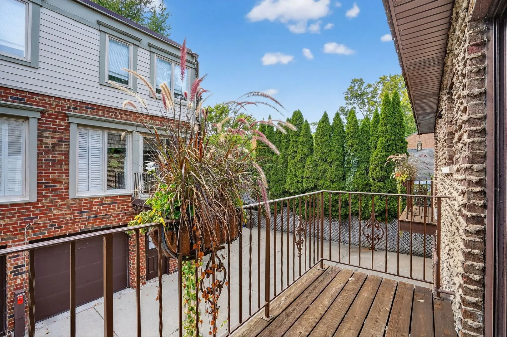 1403 SHERIDAN Road IL