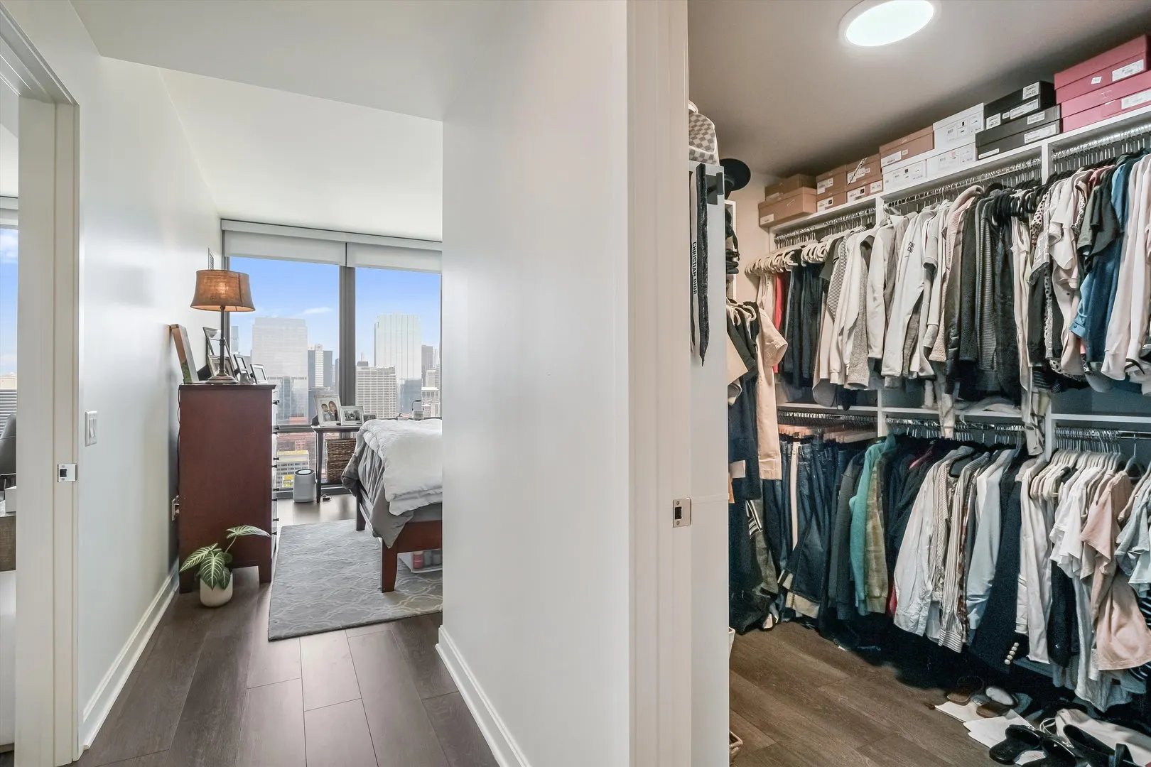 164 N Peoria Street 4004 IL