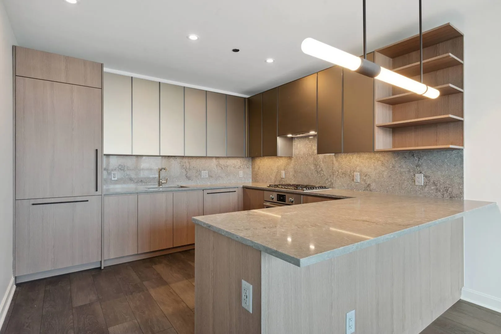 164 N Peoria Street 4004 IL