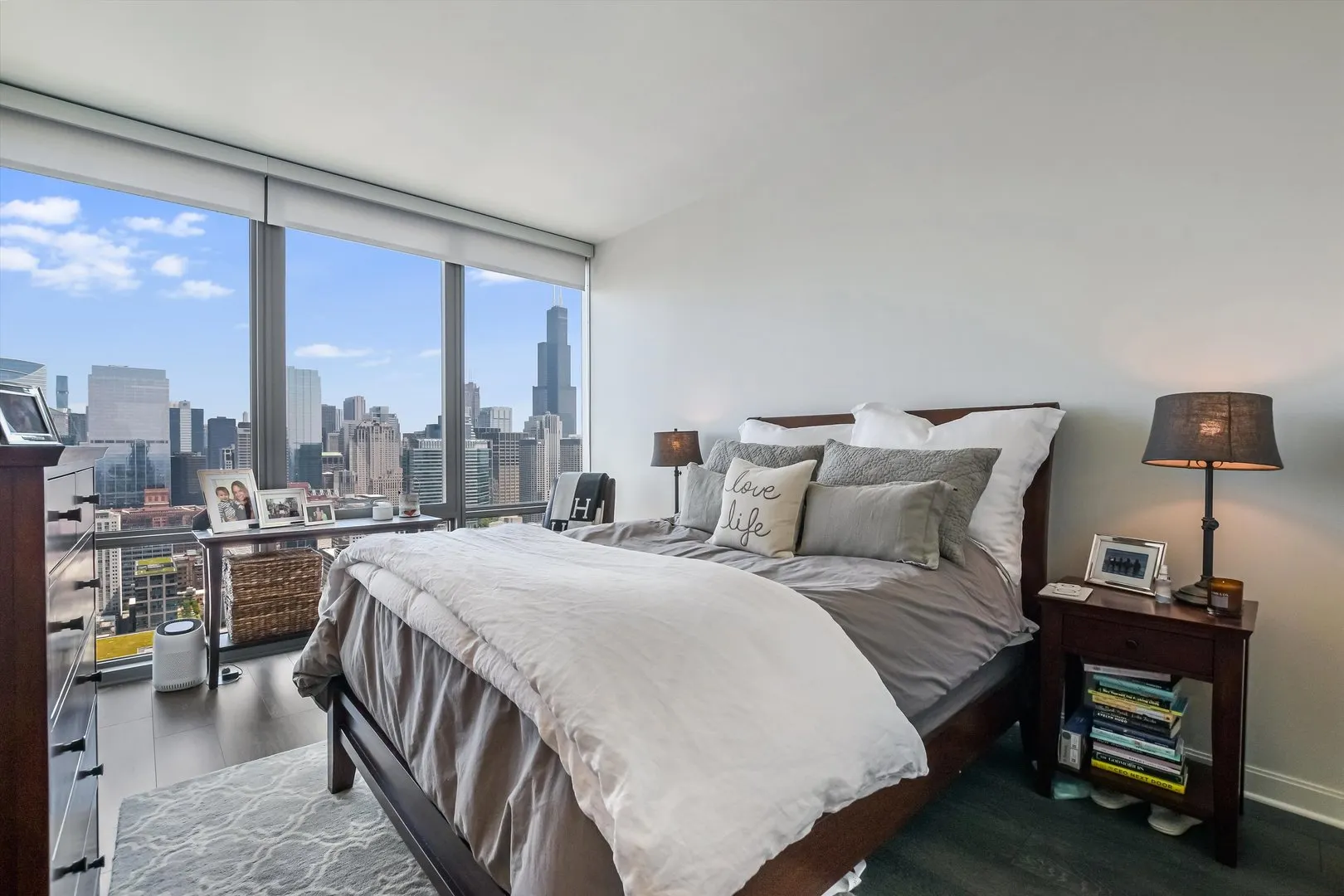 164 N Peoria Street 4004 IL