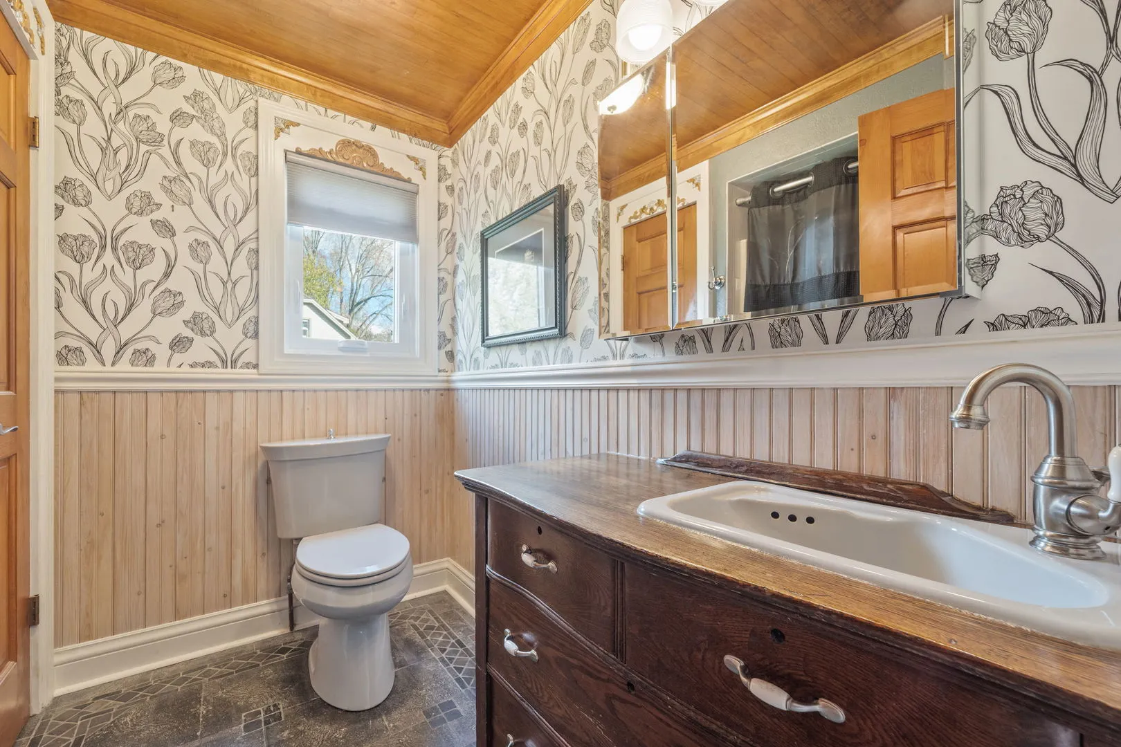 8508 Fox River Road WI