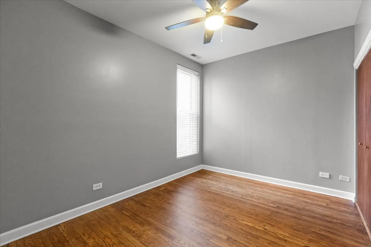 1278 W Victoria Street 1E IL