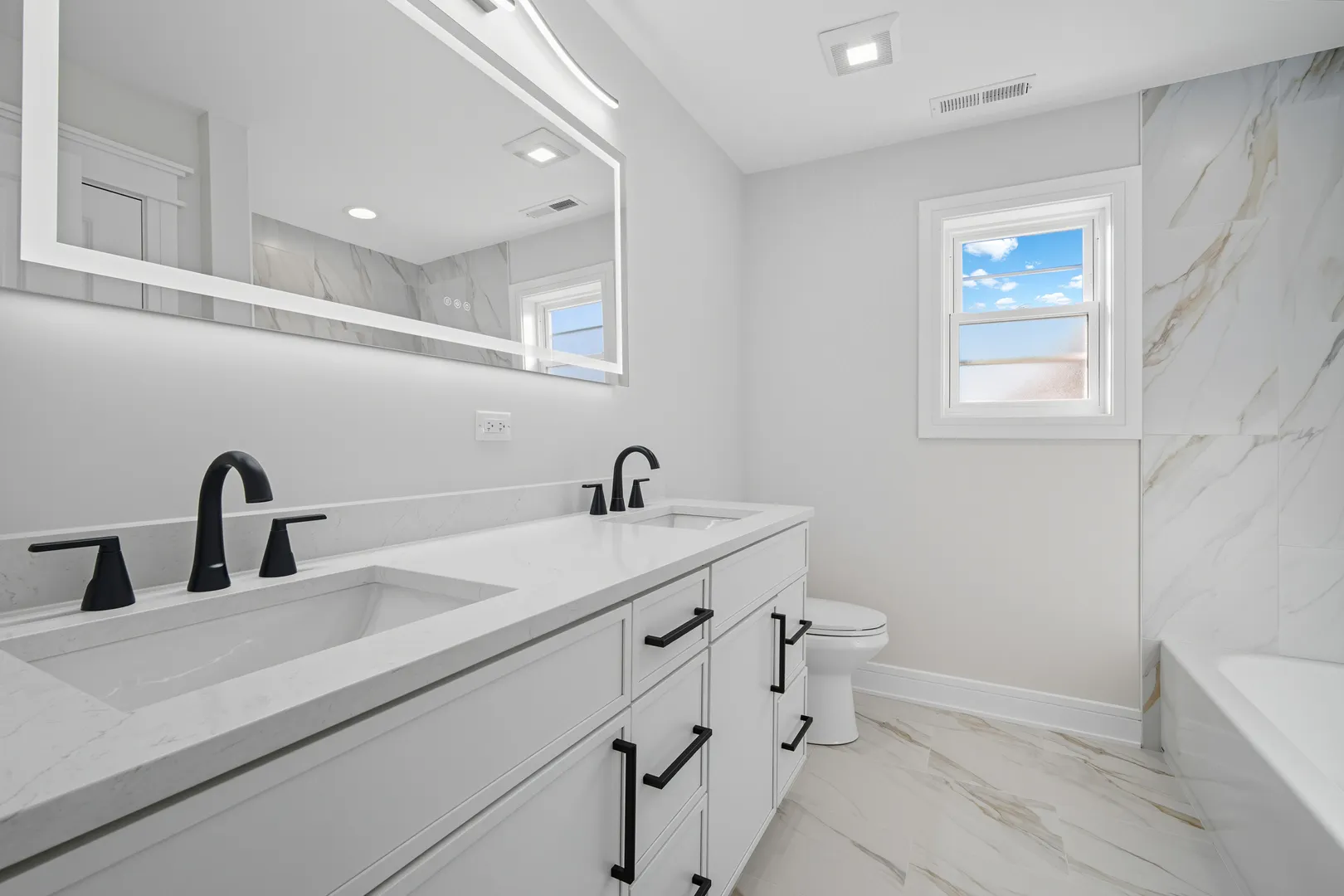 6109 W Berenice Avenue IL