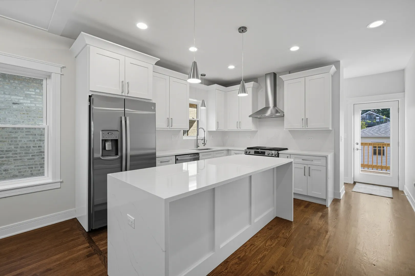 6109 W Berenice Avenue IL