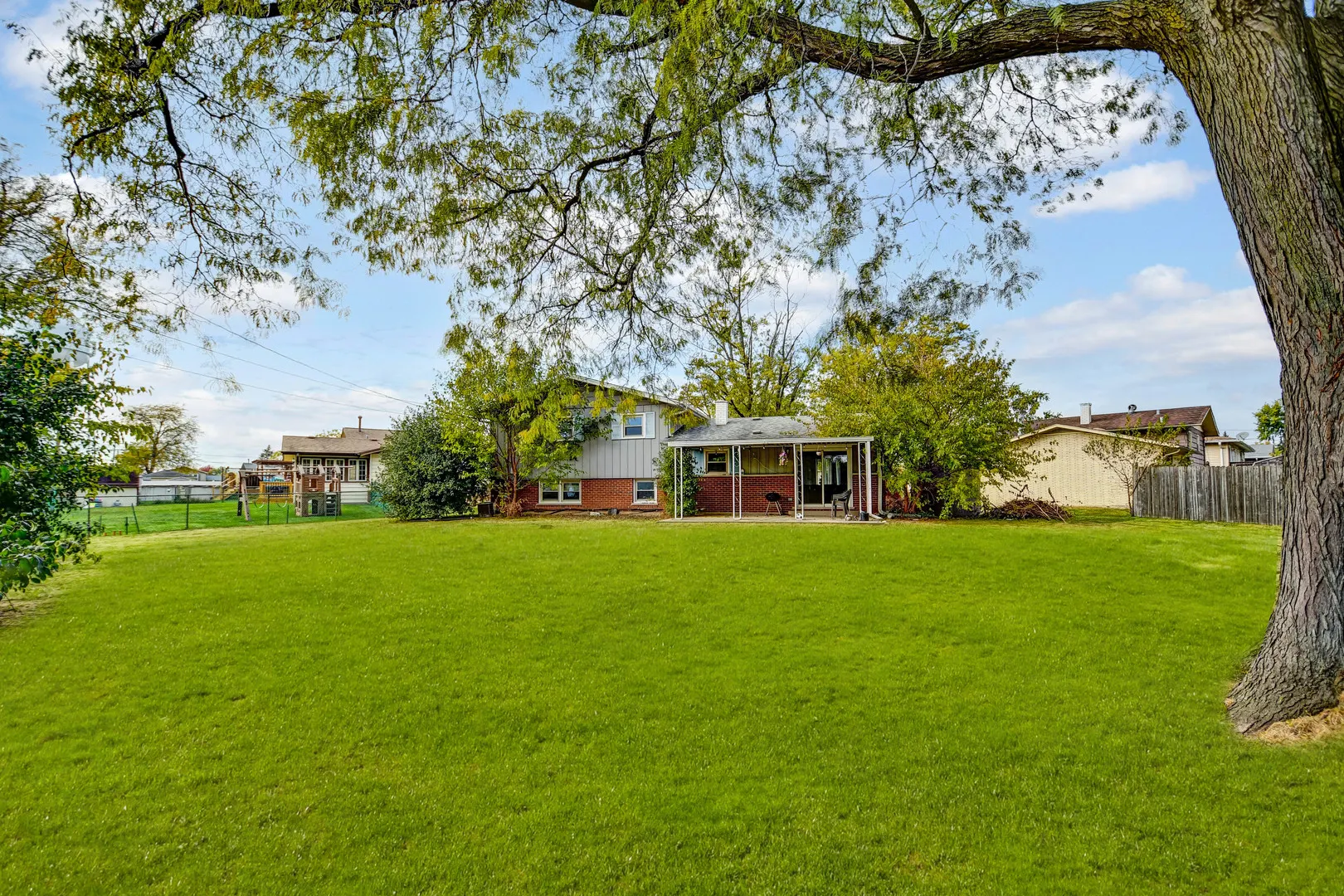 15251 Colina Avenue IL