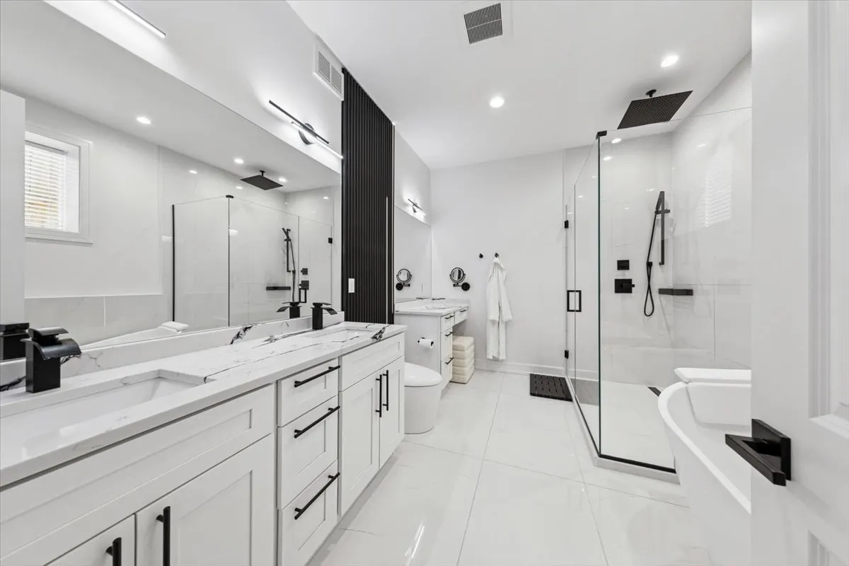 3576 W Wabansia Avenue 1 IL