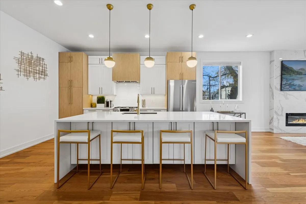 3576 W Wabansia Avenue 1 IL