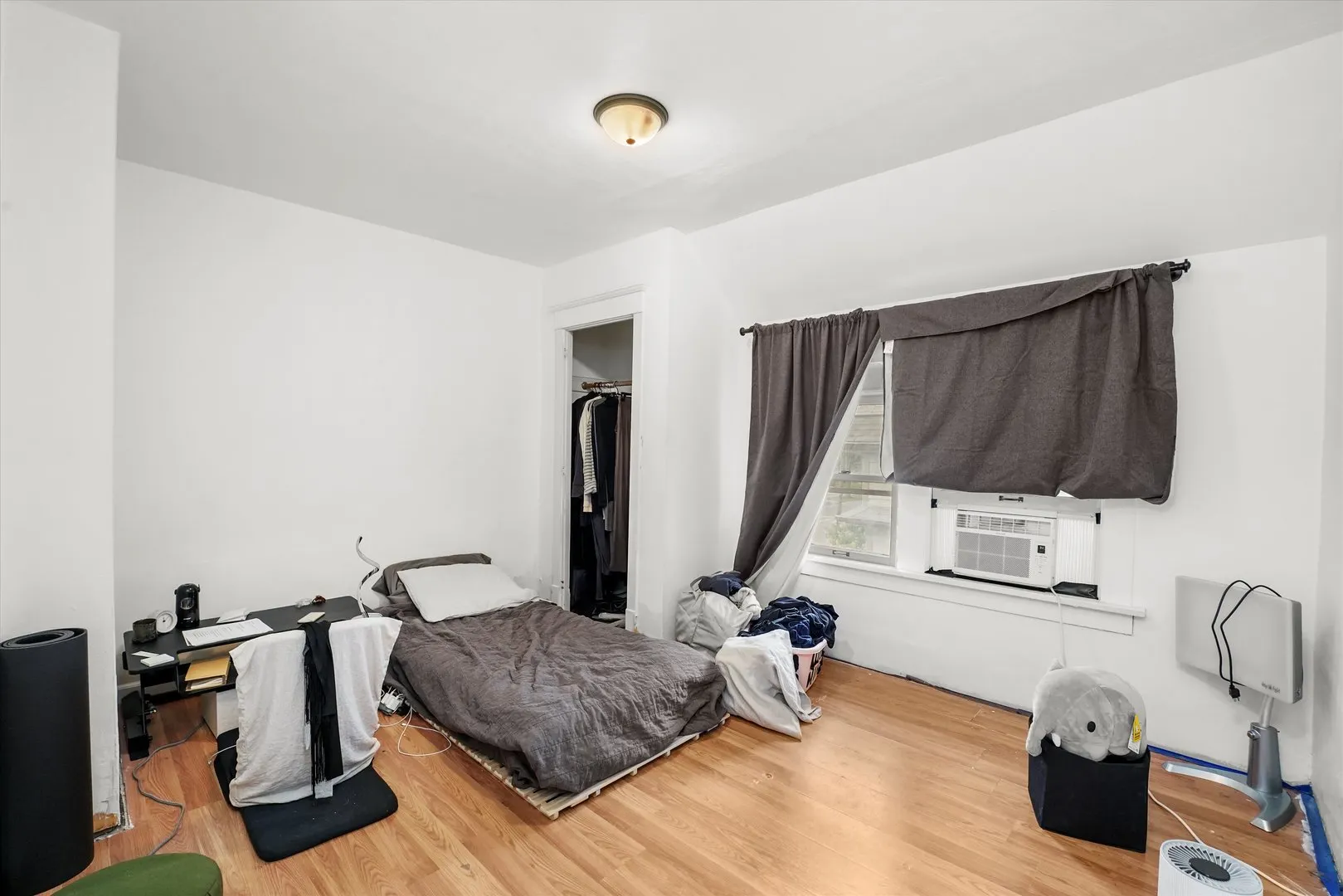 12609 Maple Avenue IL